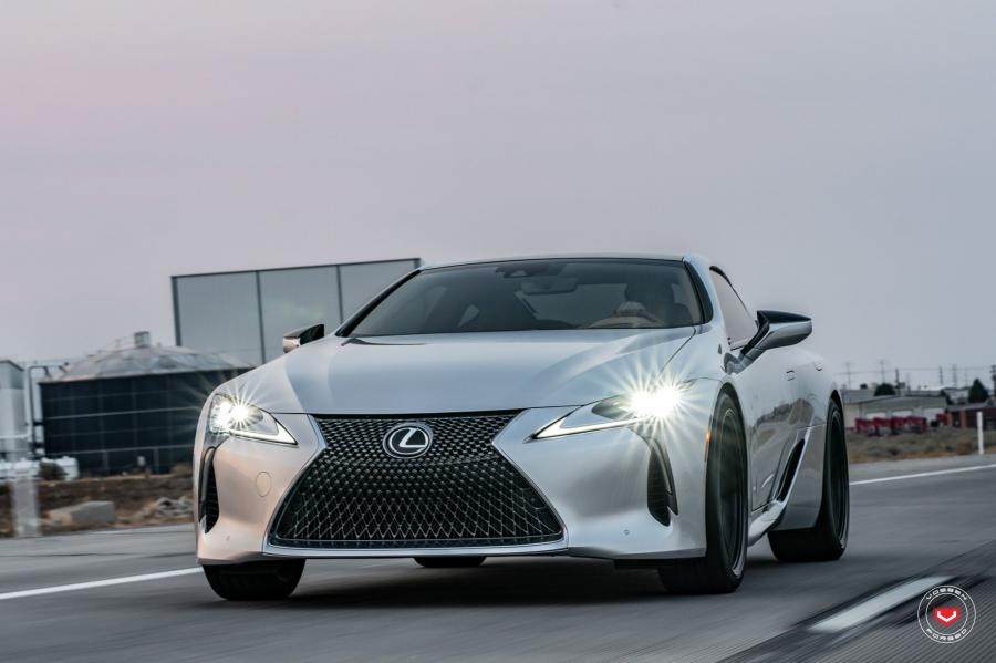  Lexus LC500 on Vossen Wheels (M-X1) 2018 года  (фото 12 из 19)
